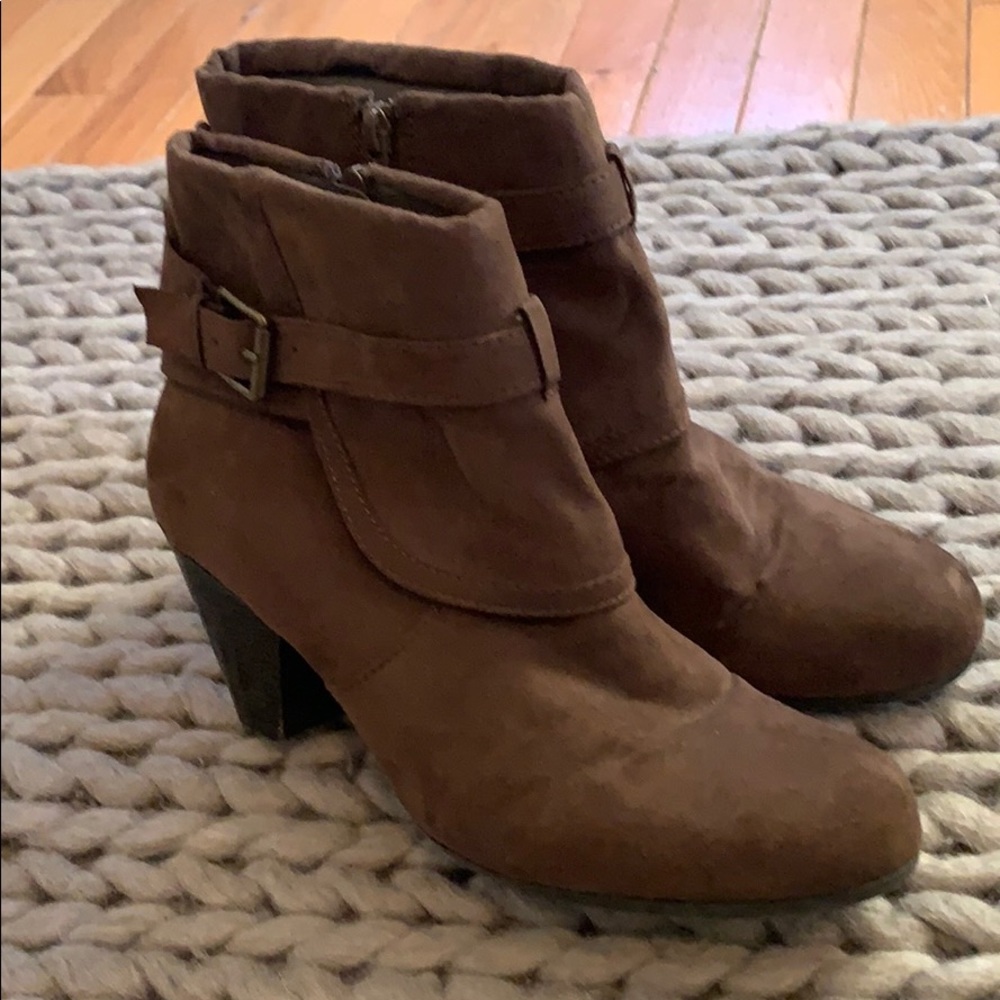 Solanz brown booties
